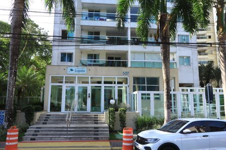 Apartamento para alugar com 79m², 3 quartos e 1 vagaFachada e portaria