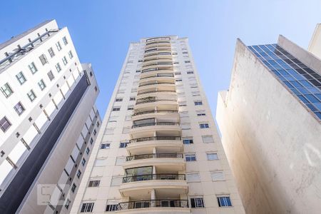 Apartamento para alugar com 72m², 2 quartos e 2 vagasFachada