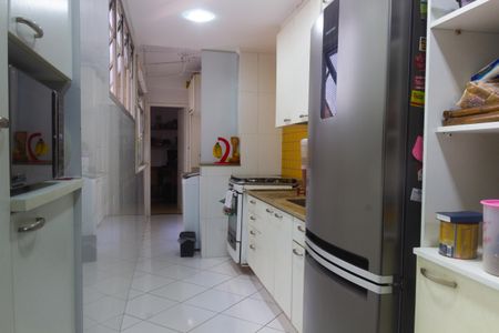 Apartamento à venda com 90m², 2 quartos e 1 vagaCozinha