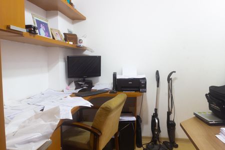 Apartamento à venda com 90m², 2 quartos e 1 vagaEscritório