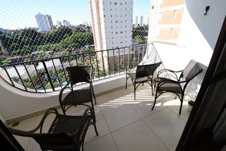 Apartamento à venda com 198m², 4 quartos e 2 vagasSala - Sacada