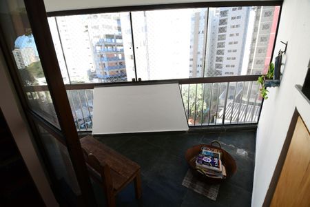 Apartamento à venda com 198m², 4 quartos e 2 vagasQuarto 1- Sacada