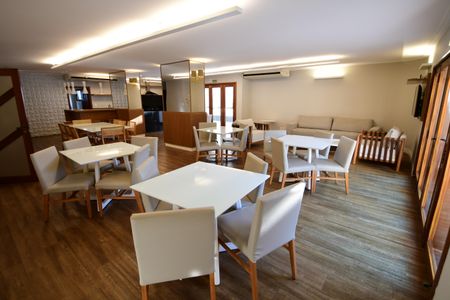 Apartamento à venda com 198m², 4 quartos e 2 vagasÁrea comum - Salão de festas