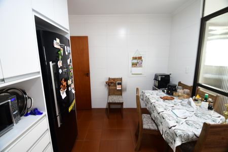 Apartamento à venda com 198m², 4 quartos e 2 vagasCozinha