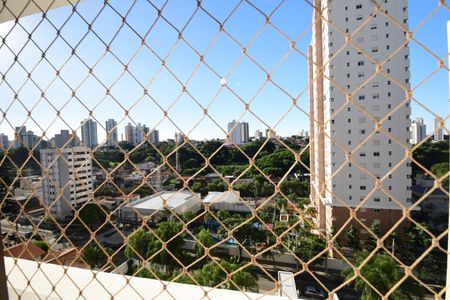 Apartamento à venda com 198m², 4 quartos e 2 vagasQuarto 2 - Vista