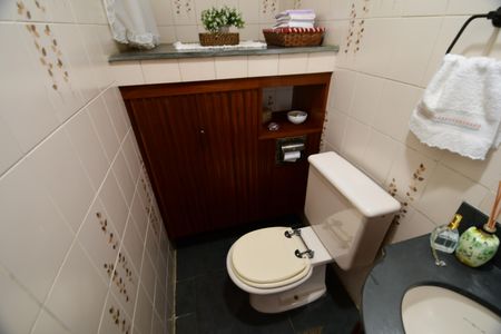 Apartamento à venda com 198m², 4 quartos e 2 vagasLavabo