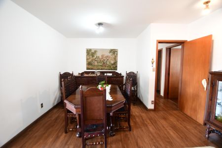 Apartamento à venda com 198m², 4 quartos e 2 vagasSala