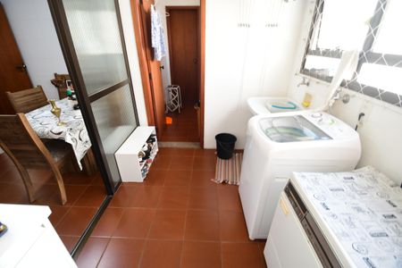 Apartamento à venda com 198m², 4 quartos e 2 vagasÁrea de Serviço