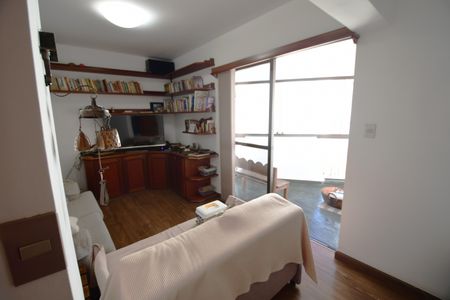 Apartamento à venda com 198m², 4 quartos e 2 vagasQuarto 1