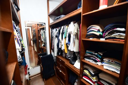 Apartamento à venda com 198m², 4 quartos e 2 vagasQuarto 4 - Suíte Closet