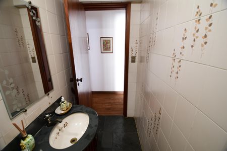Apartamento à venda com 198m², 4 quartos e 2 vagasLavabo