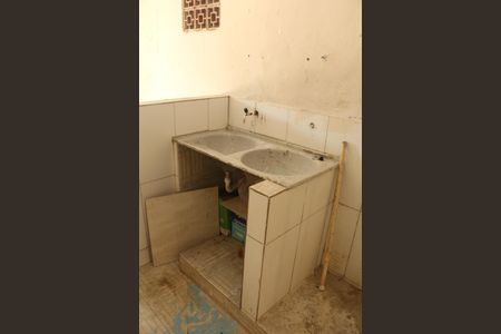 Casa para alugar com 108m², 2 quartos e 1 vagaÁrea de Serviço