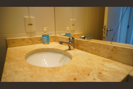 Apartamento para alugar com 41m², 1 quarto e 2 vagasBanheiro 