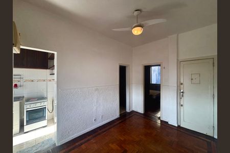 Apartamento para alugar com 42m², 1 quarto e 1 vagaSala