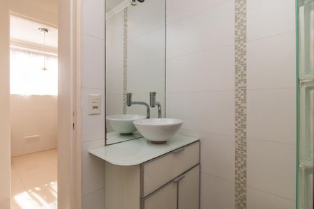 Apartamento para alugar com 60m², 1 quarto e sem vagaBanheiro