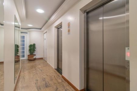 Apartamento para alugar com 60m², 1 quarto e sem vagaElevadores