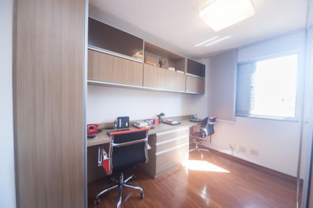 Apartamento à venda com 120m², 4 quartos e 3 vagasquarto 3