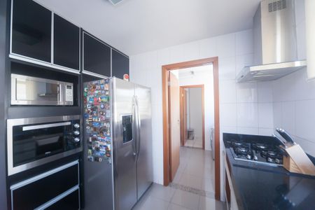 Apartamento à venda com 120m², 4 quartos e 3 vagasCozinha