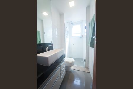 Apartamento à venda com 120m², 4 quartos e 3 vagasBanheiro Social