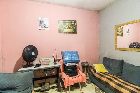 Sala de casa para alugar com 3 quartos, 70m² em Parque Guaianazes, São Paulo