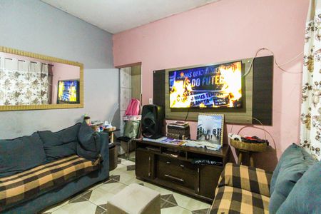 Sala de casa para alugar com 3 quartos, 70m² em Parque Guaianazes, São Paulo