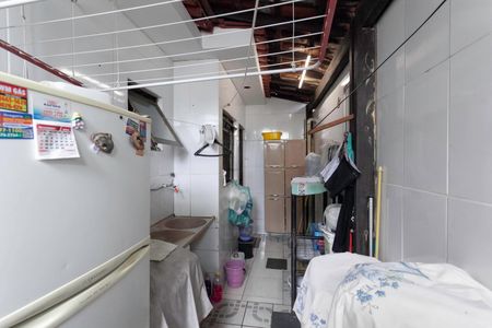 Casa de condomínio à venda com 70m², 2 quartos e 1 vagaÁrea de serviço 