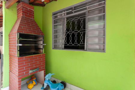 Casa de condomínio à venda com 70m², 2 quartos e 1 vagaChurrasqueira