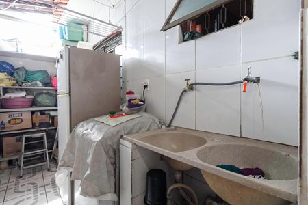 Casa de condomínio à venda com 70m², 2 quartos e 1 vagaÁrea de serviço 