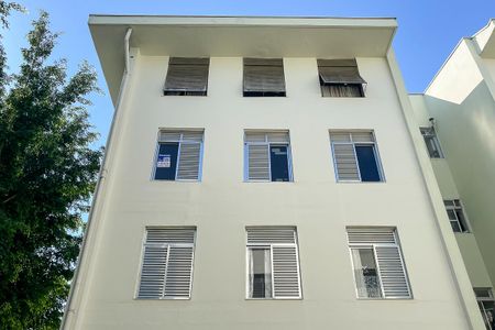 Apartamento à venda com 72m², 3 quartos e 1 vagaFachada + plaquinha