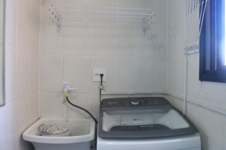 Apartamento à venda com 76m², 2 quartos e 1 vagaÁrea de Serviço