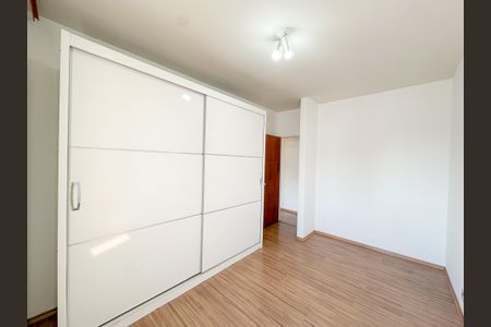 Apartamento para alugar com 105m², 3 quartos e 2 vagasQuarto 2