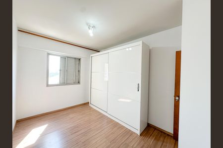 Apartamento para alugar com 105m², 3 quartos e 2 vagasQuarto 2