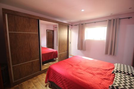 Casa à venda com 305m², 3 quartos e 2 vagasQuarto 1