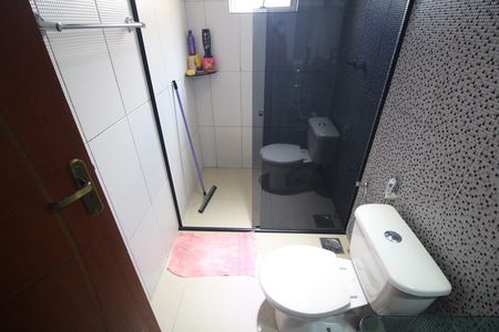 Casa à venda com 305m², 3 quartos e 2 vagasBanheiro 2