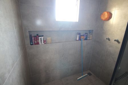 Casa à venda com 305m², 3 quartos e 2 vagasSuite Quarto 1