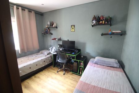 Casa à venda com 305m², 3 quartos e 2 vagasQuarto 2
