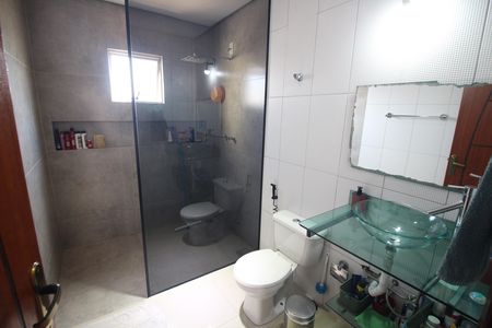 Casa à venda com 305m², 3 quartos e 2 vagasSuite Quarto 1