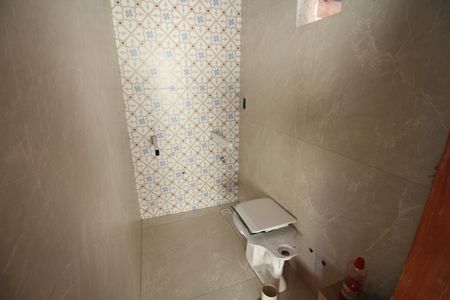 Casa à venda com 305m², 3 quartos e 2 vagasBanheiro 3