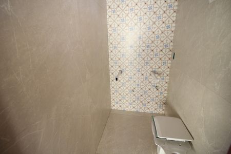 Casa à venda com 305m², 3 quartos e 2 vagasBanheiro 3