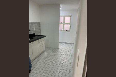 Apartamento à venda com 74m², 3 quartos e 1 vagaFoto 02