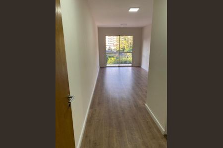 Apartamento à venda com 74m², 3 quartos e 1 vagaFoto 03
