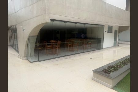 Apartamento à venda com 136m², 3 quartos e 2 vagas Apartamento à venda com 136m², 3 quartos e 2 vagasÁrea externa