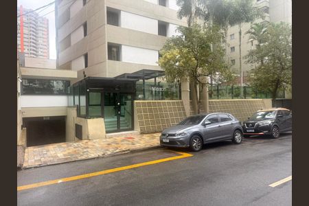 Apartamento à venda com 136m², 3 quartos e 2 vagas Apartamento à venda com 136m², 3 quartos e 2 vagasFachada