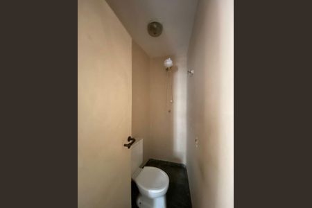 Apartamento à venda com 136m², 3 quartos e 2 vagas Apartamento à venda com 136m², 3 quartos e 2 vagasBanheiro