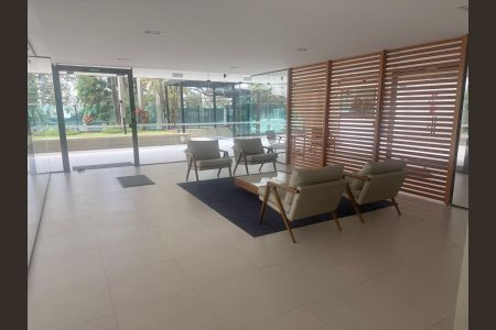Apartamento à venda com 136m², 3 quartos e 2 vagas Apartamento à venda com 136m², 3 quartos e 2 vagasÁrea externa
