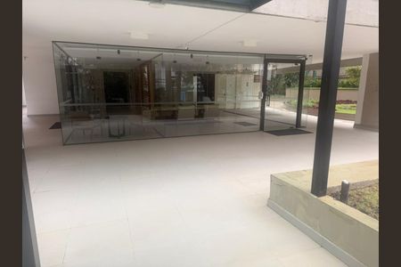 Apartamento à venda com 136m², 3 quartos e 2 vagas Apartamento à venda com 136m², 3 quartos e 2 vagasÁrea externa