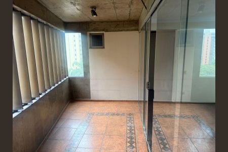 Apartamento à venda com 136m², 3 quartos e 2 vagas Apartamento à venda com 136m², 3 quartos e 2 vagasVaranda