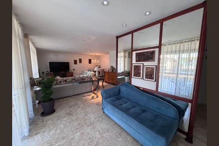 Apartamento à venda com 221m², 3 quartos e 4 vagas Apartamento à venda com 221m², 3 quartos e 4 vagasSala