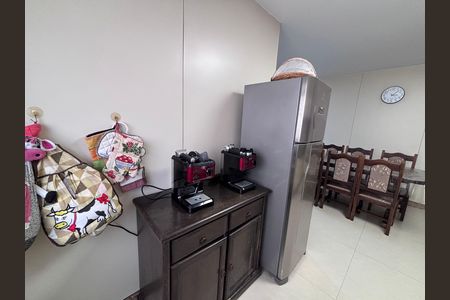 Apartamento à venda com 221m², 3 quartos e 4 vagas Apartamento à venda com 221m², 3 quartos e 4 vagasCozinha