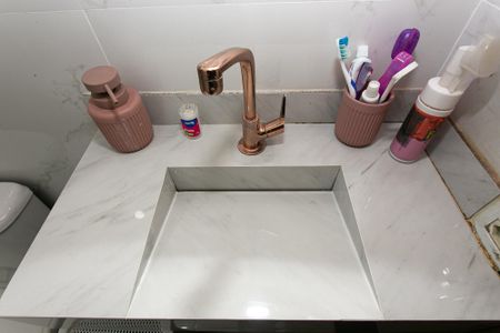 Apartamento à venda com 49m², 2 quartos e sem vagaBanheiro